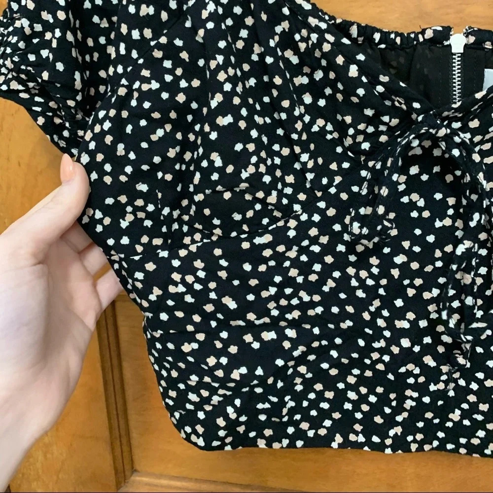 Leith Cropped Spotted Blouse - Picture 3 of 5